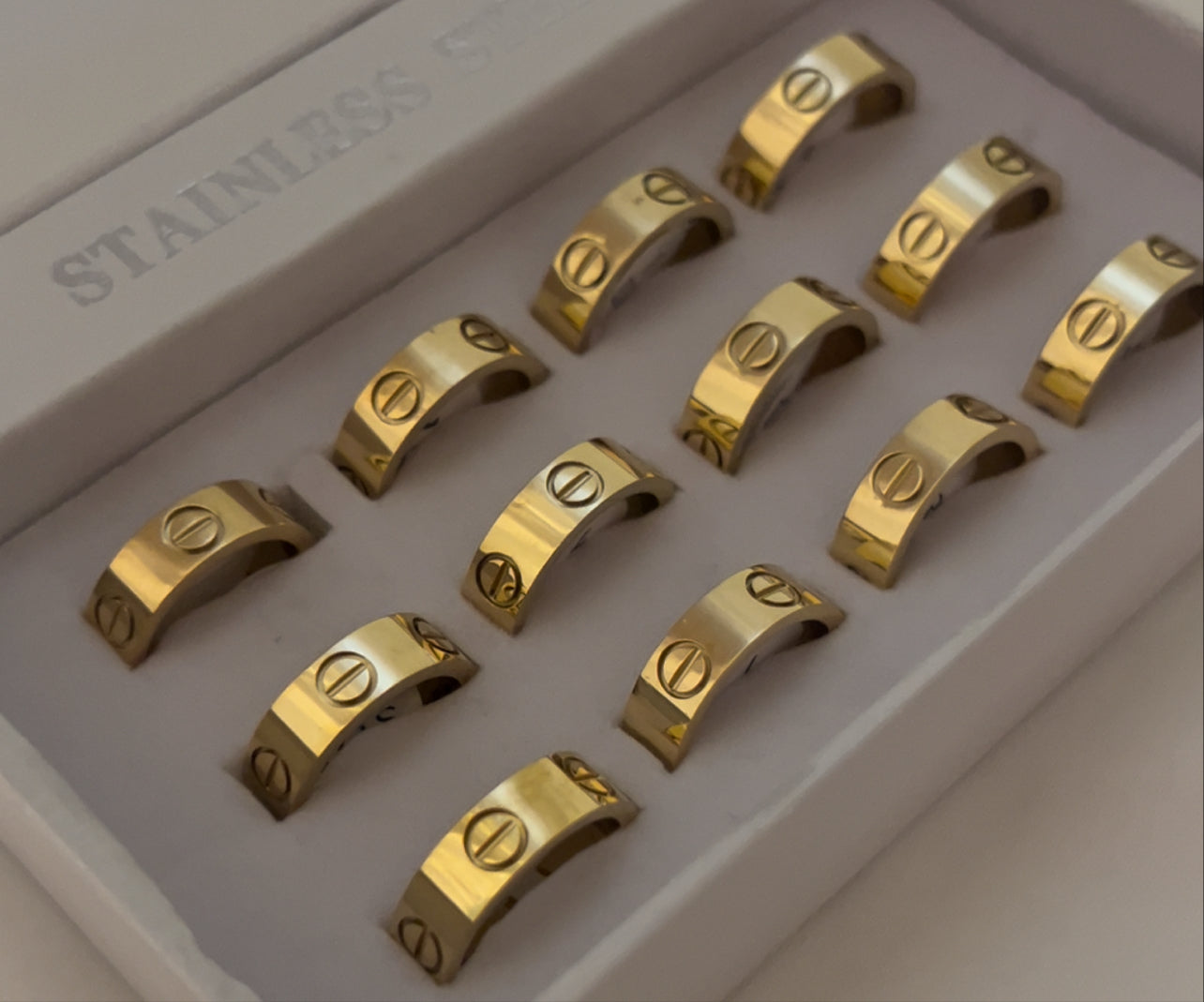 Classic Band Ring – 18K Gold Plated Stainless Steel (6mm)