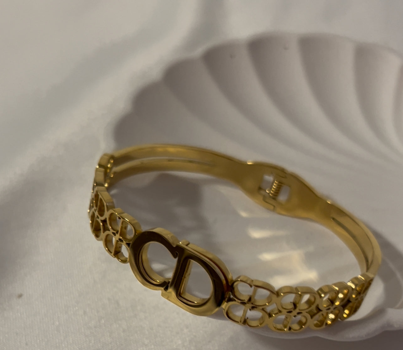 Classic Bangle Bracelet 18K Gold Plated Stainless Steel Bracelet Bangle