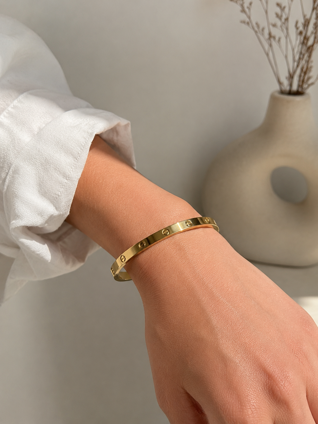 Love Bangle Bracelet 4mm – 18K Gold Plated Stainless Steel – Luxury Style Gift for Her