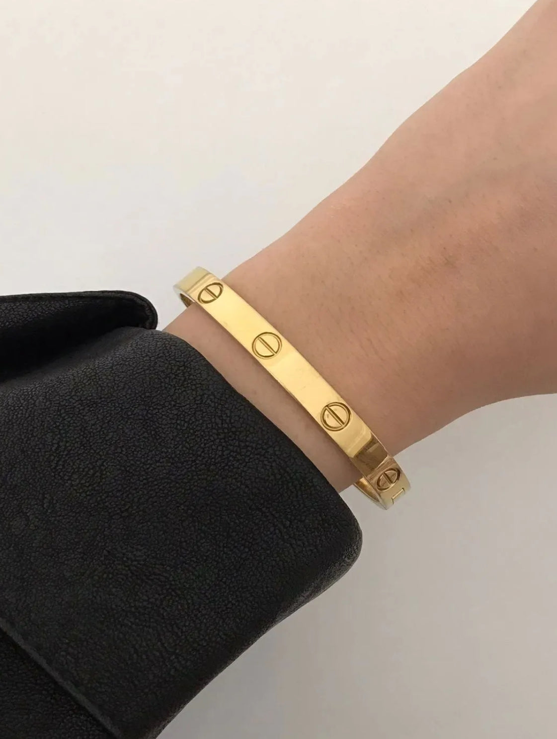 Love Bangle Bracelet 6mm – 18K Gold Plated Stainless Steel – Luxury Style Gift for Her