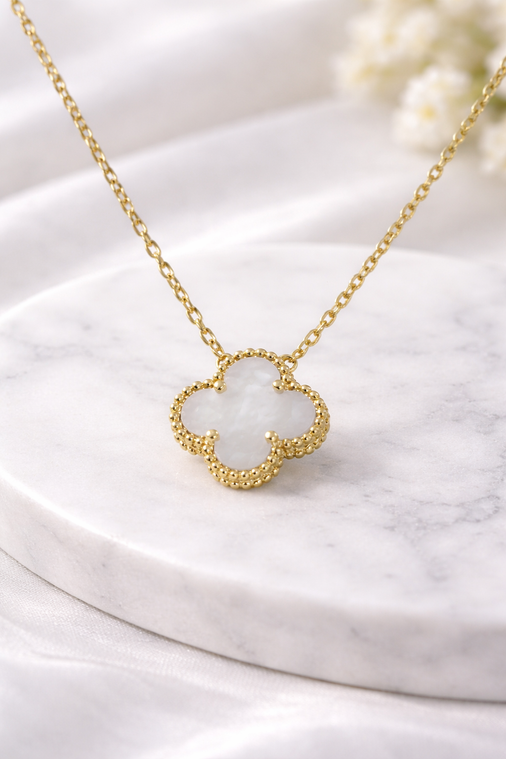 Mother of Pearl Clover Pendant Necklace 15mm – 18K Gold Plated 925 Sterling Silver