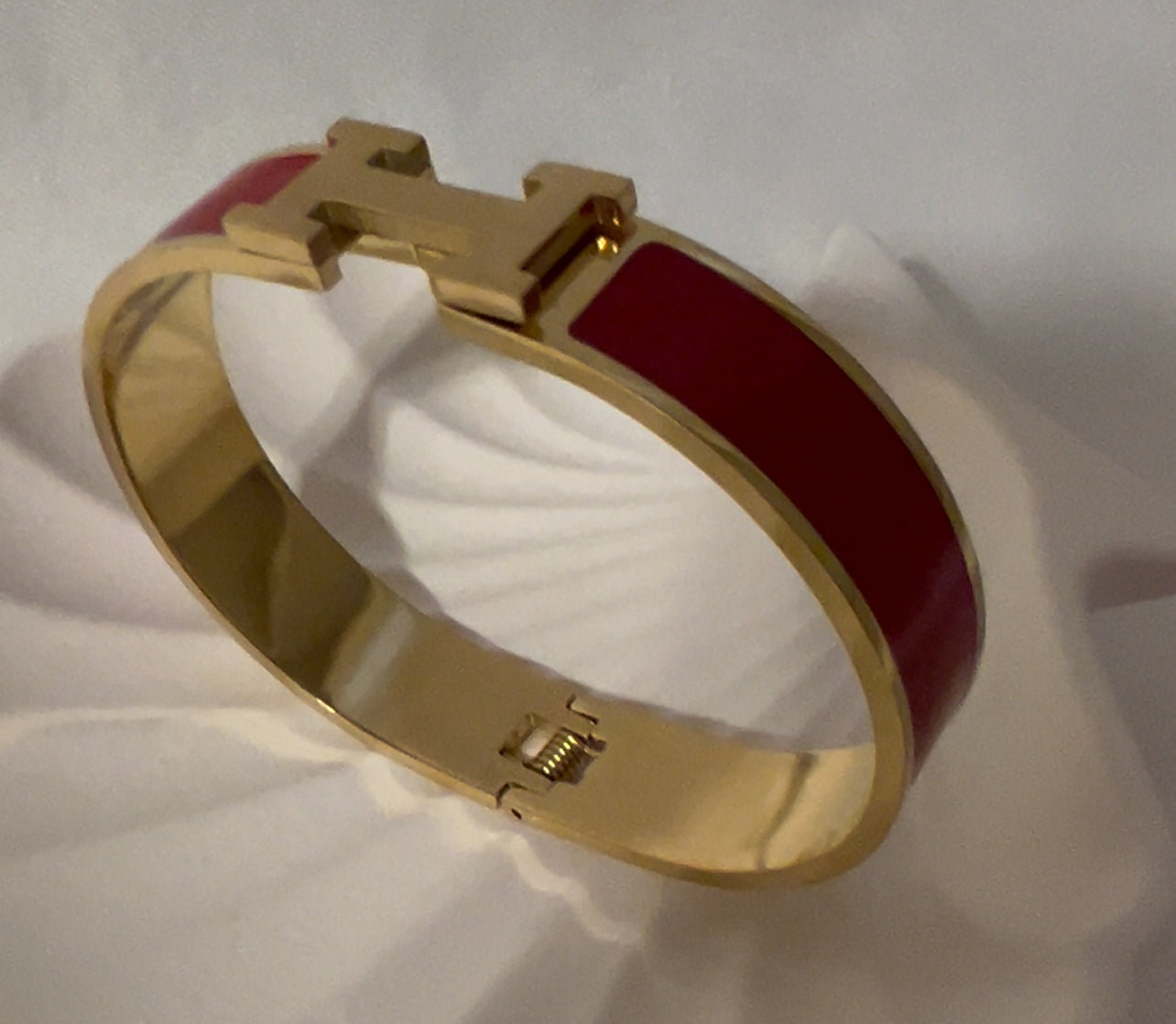 Classic Enamel Stainless Steel Gold Plated Bracelet – Fashion Bangle