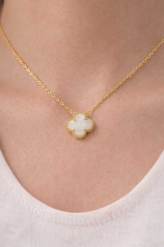 Mother of Pearl Clover Pendant Necklace 15mm – 18K Gold Plated 925 Sterling Silver