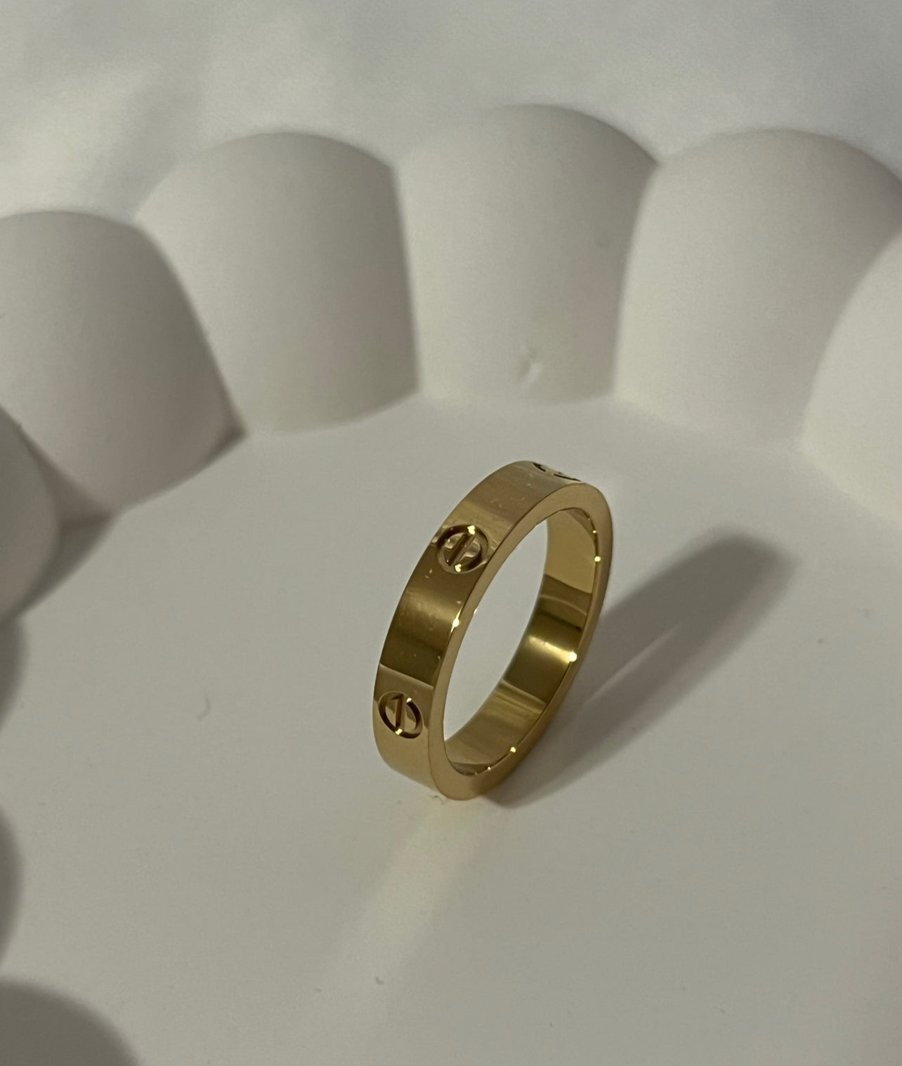 Classic Band Ring – 18K Gold Plated Stainless Steel (4mm)