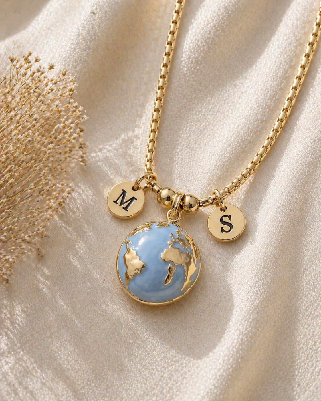 Personalized Initial Necklace with Globe Pendant, Custom Family Necklace, Travel Necklace, Mom Gift, Grandma Gift, Gift for Her