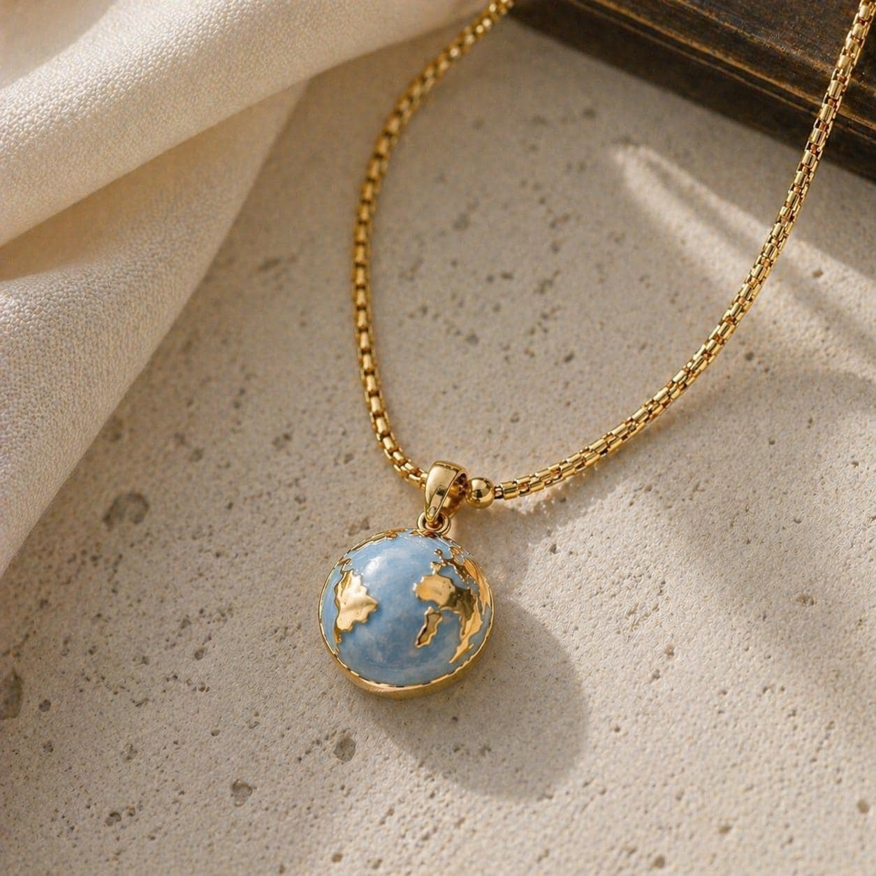 Personalized Initial Necklace with Globe Pendant, Custom Family Necklace, Travel Necklace, Mom Gift, Grandma Gift, Gift for Her