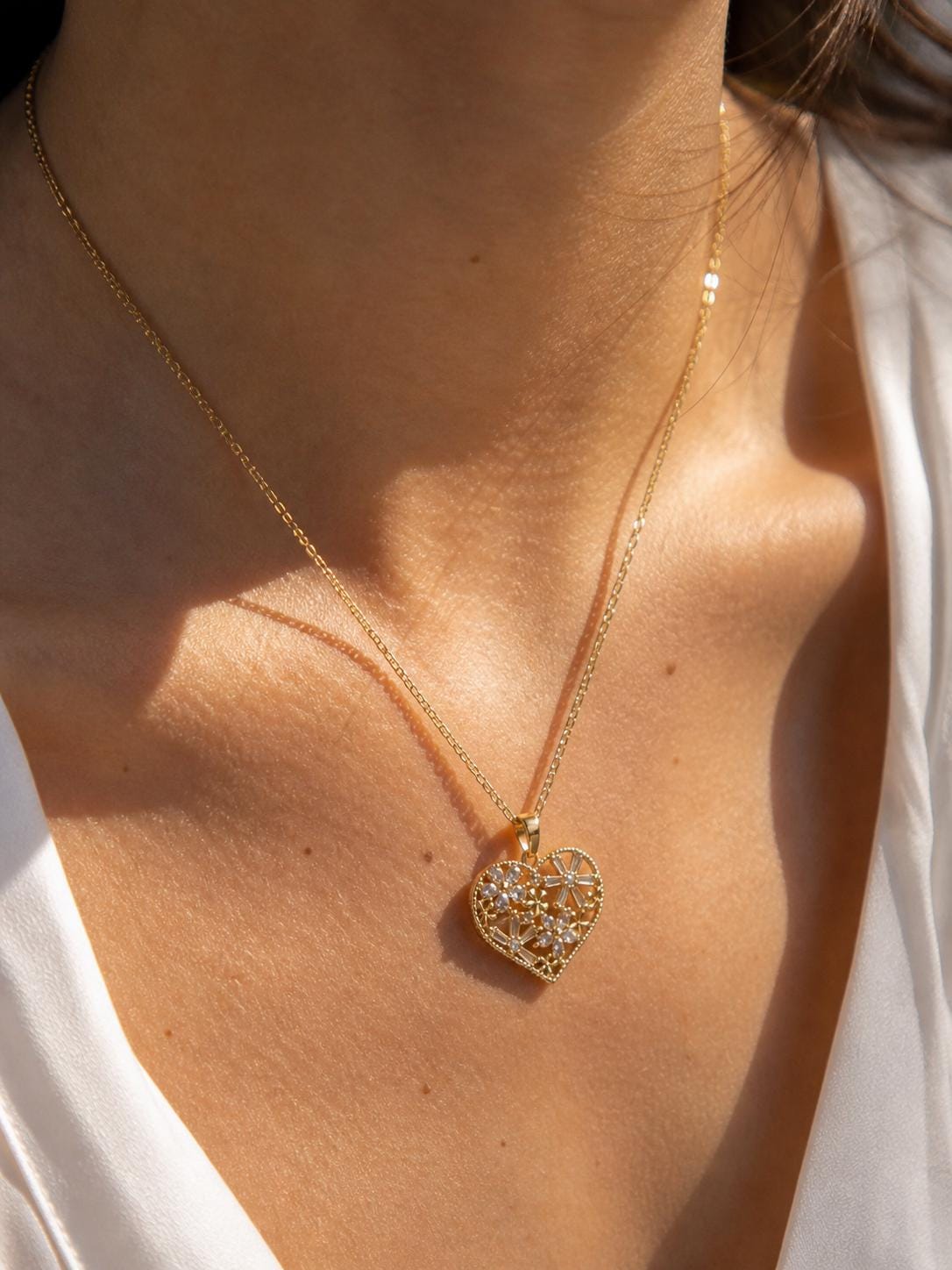 Gold Heart Necklace, Vintage Floral Pendant Necklace, Crystal Heart Jewelry, Gold Plated Stainless Steel, Gift for Her