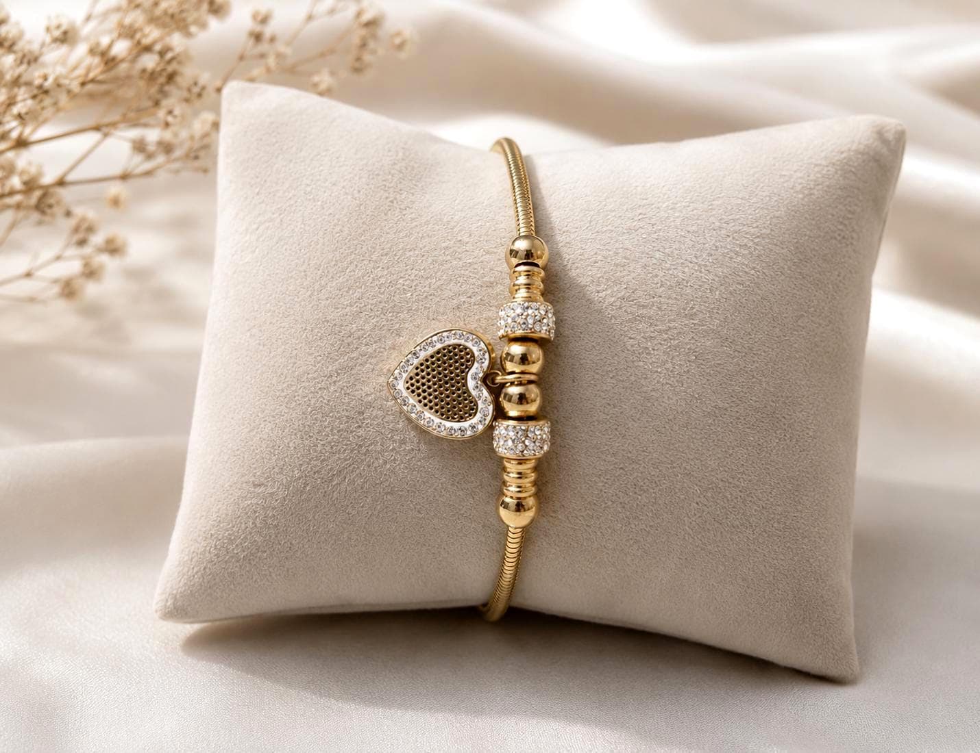 Gold Heart Bracelet, 14K Gold Plated Stainless Steel Charm Bracelet, Adjustable Dainty Bracelet, Trendy Jewelry Gift for Her